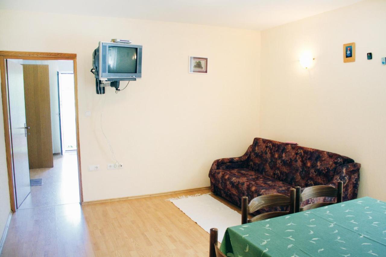 Apartments With A Parking Space Kampor, Rab - 5029 外观 照片
